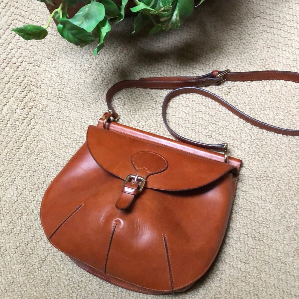 Dooney Bourke crossbody bag